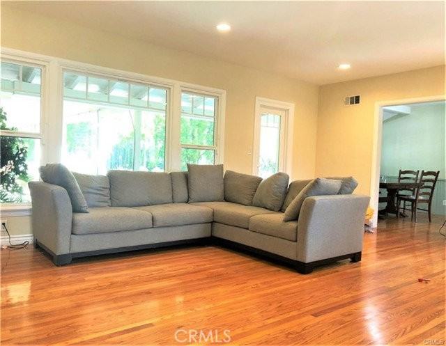 19345 Santa Rita St - Photo 6 of 8