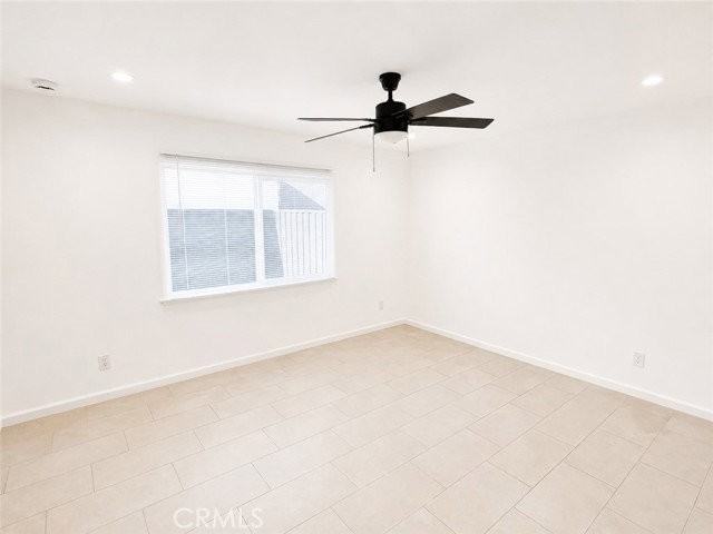 9618 Kentland Ave - Photo 5 of 6
