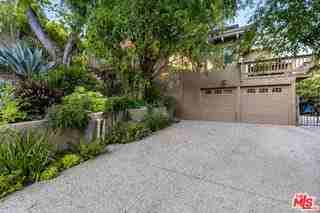 17419 Blackhawk St - Photo 4 of 7