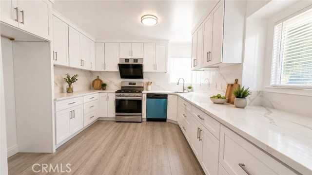 9321 Broadway #A - Photo 2 of 8