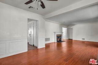 7318 W 88th St - Photo 6 of 6