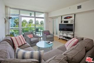 13700 Marina Pointe Dr #630 - Photo 2 of 8