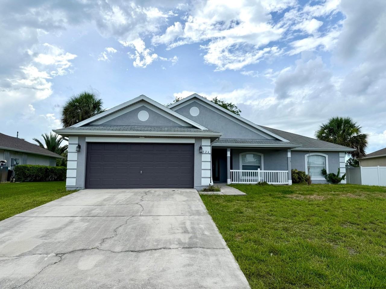 324 Seaside Ter