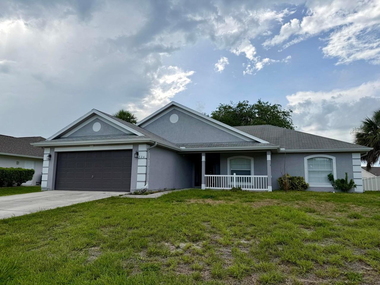 324 Seaside Ter - Photo 2 of 15
