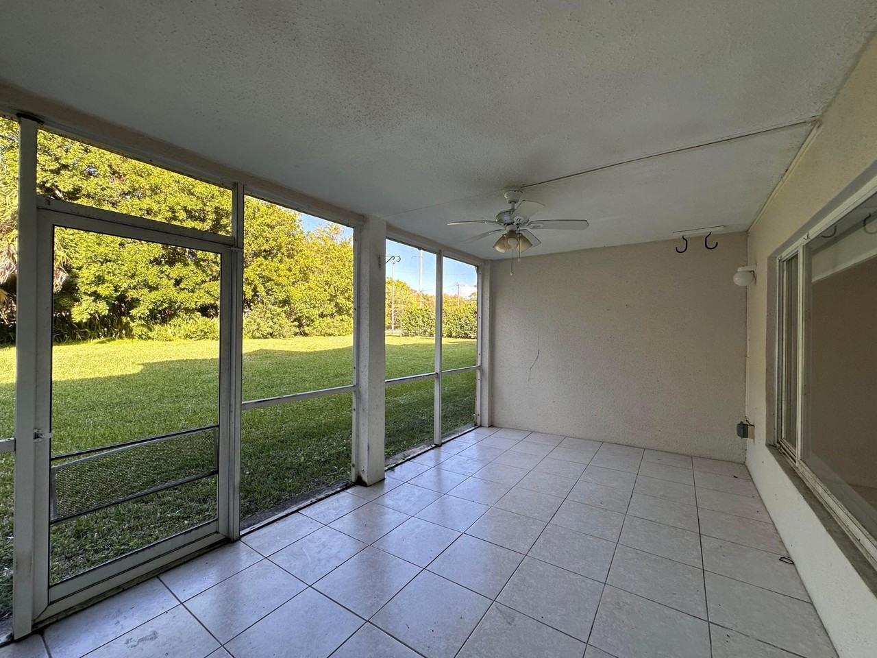 815 W Boynton Beach Blvd #16-104 - Photo 5 of 20