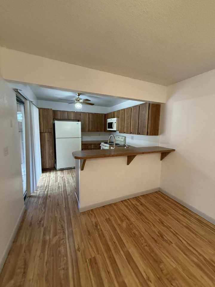 2201 Sw 28th St #50 - Photo 7 of 17