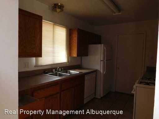 10117 Matthew Ave NE - Photo 3 of 7