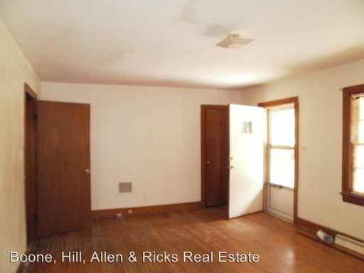 805 Tyan St - Photo 3 of 5