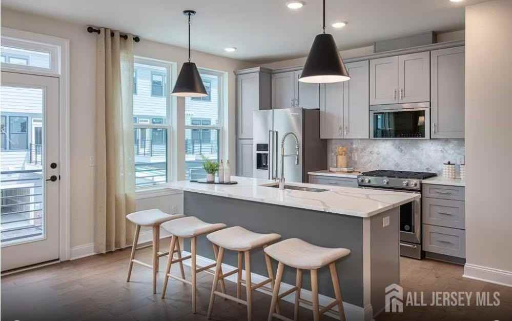 325 Sadie Cir - Photo 4 of 13