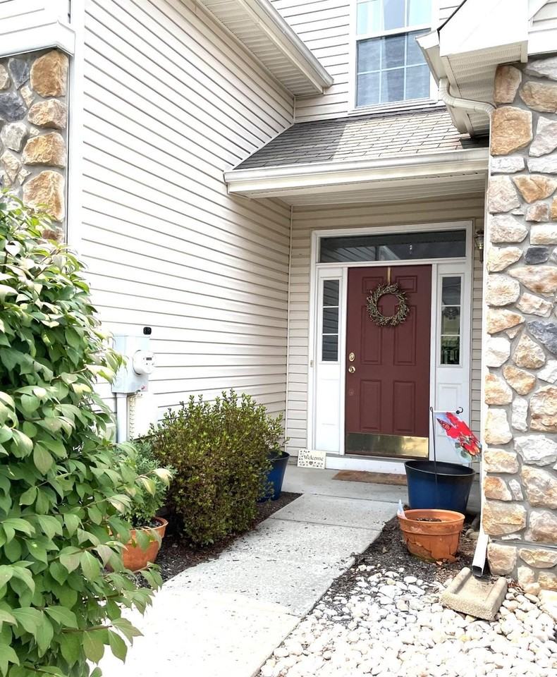 4 Blake Drive - Photo 2 of 21