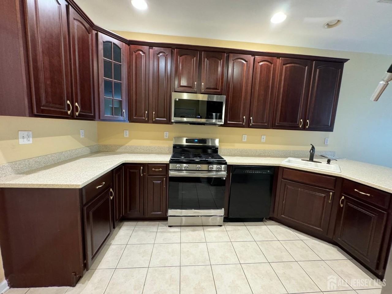 4 Blake Drive - Photo 6 of 21