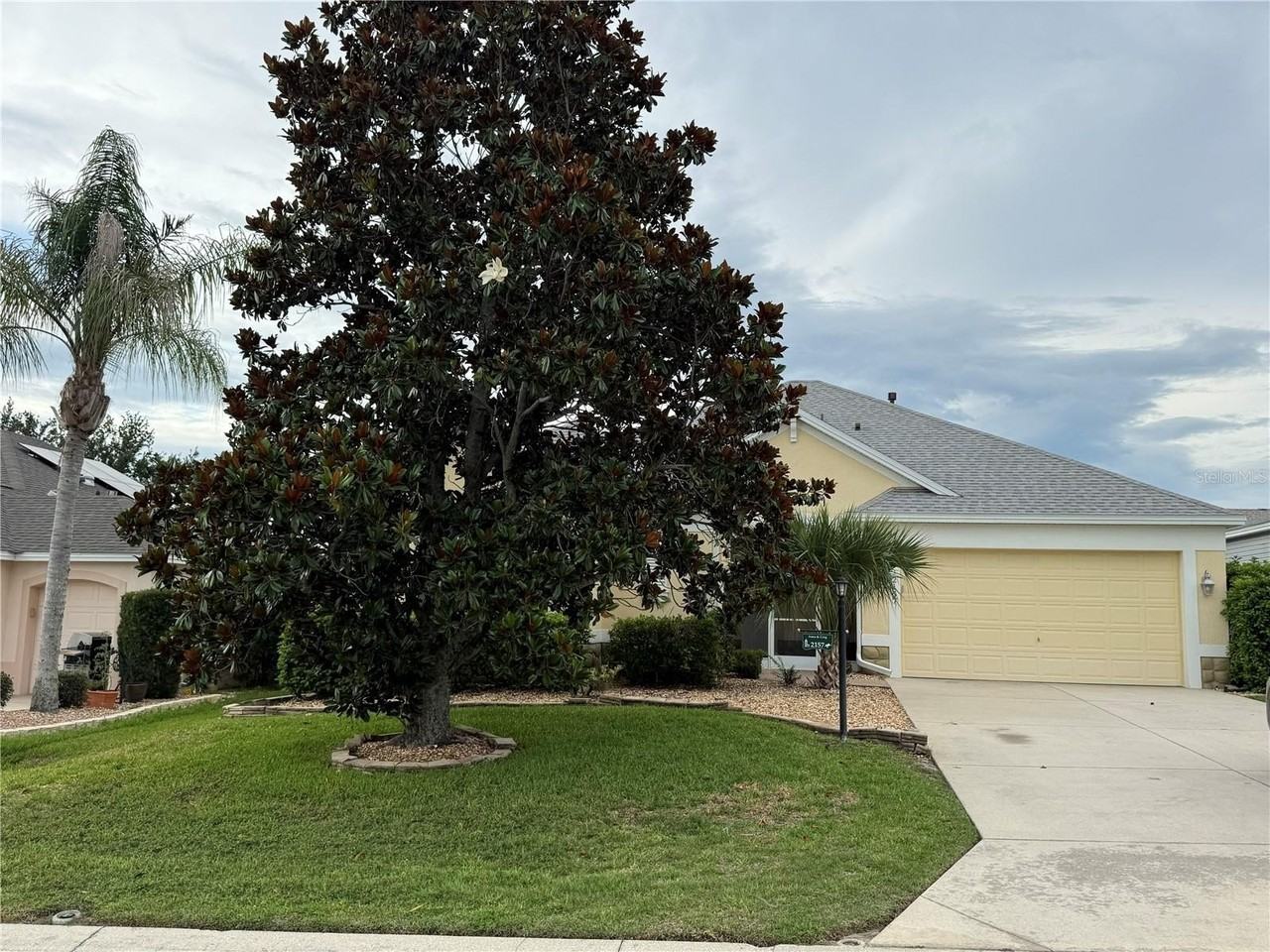 2157 Blackville Dr - Photo 2 of 33