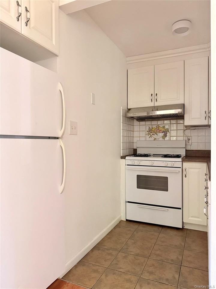 21618 39th Ave #1 - Photo 7 of 15