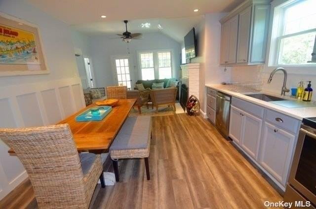 368 Surf Rd - Photo 2 of 11