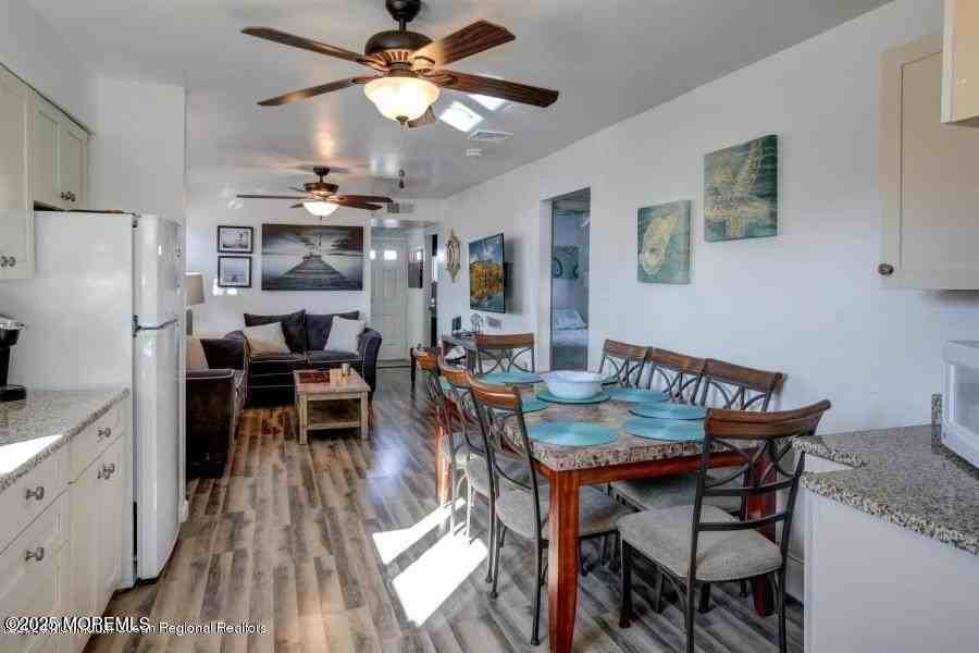 2210 Central Ave - Photo 4 of 11