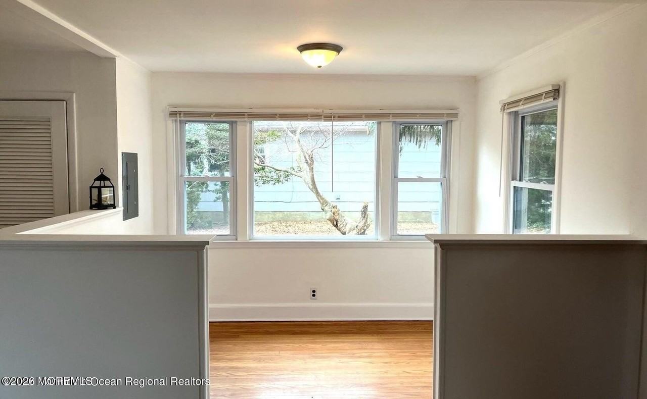 1608 Bay Ave #1stFL - Photo 2 of 13