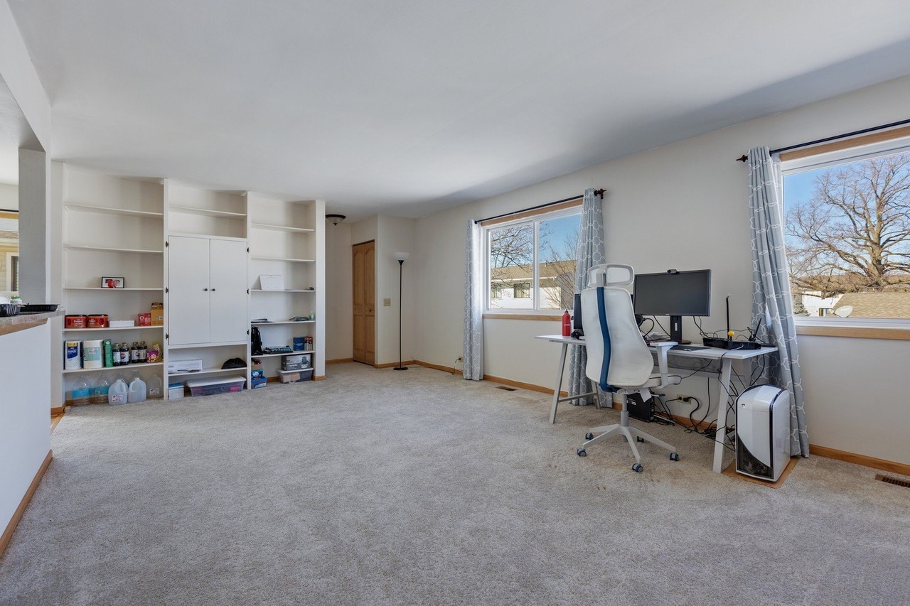 717 Whitesail Dr #717 - Photo 7 of 15