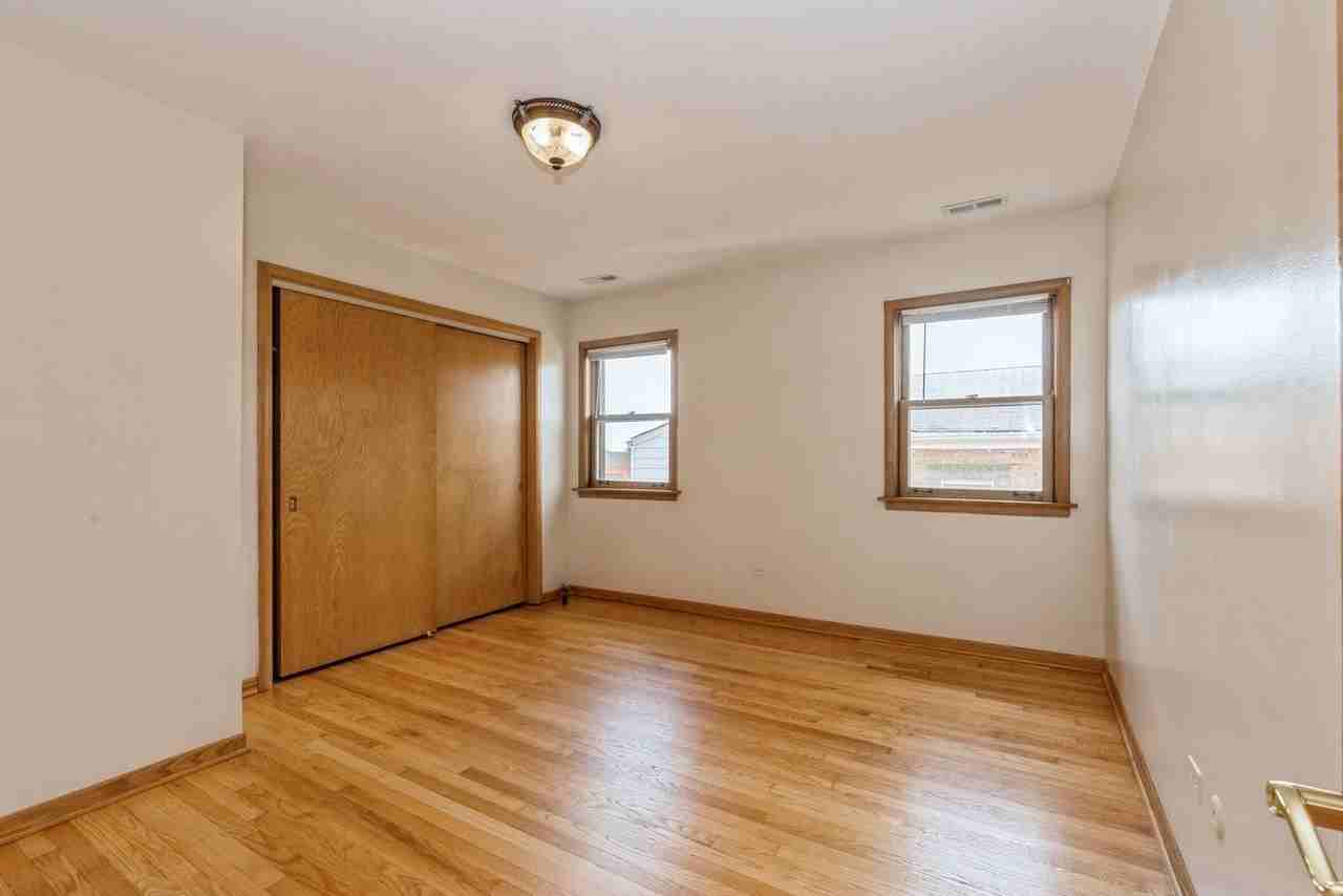 8108 N Oriole Ave #2 - Photo 5 of 12