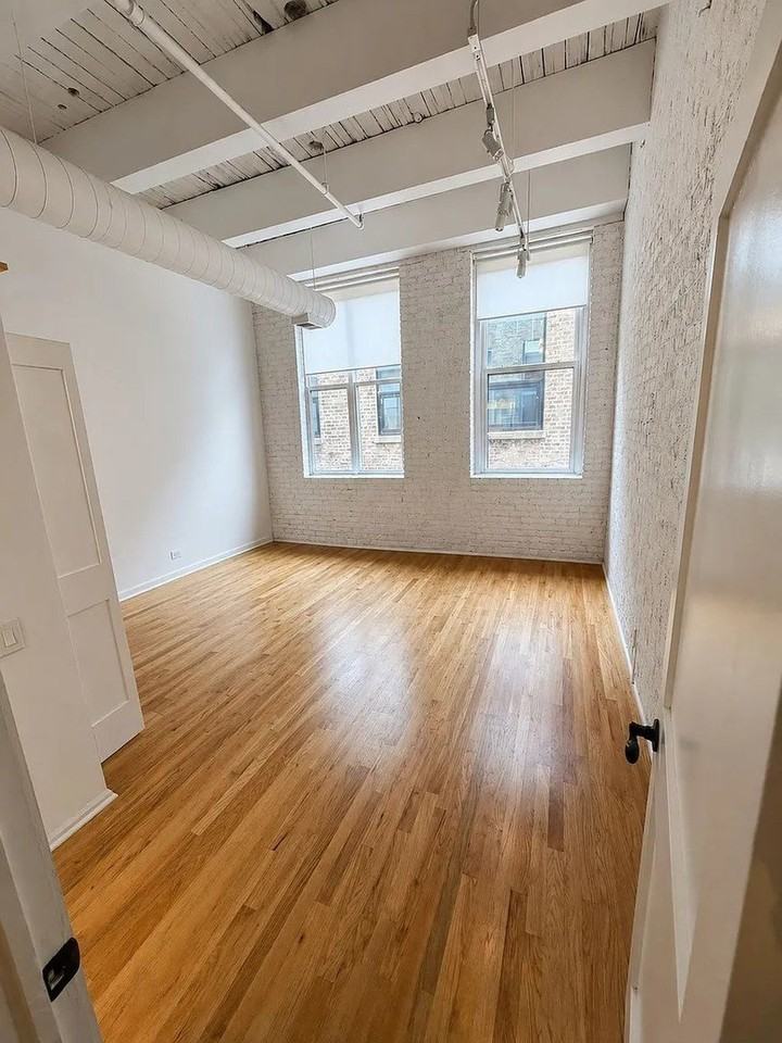 312 N May St #4H - Photo 7 of 13