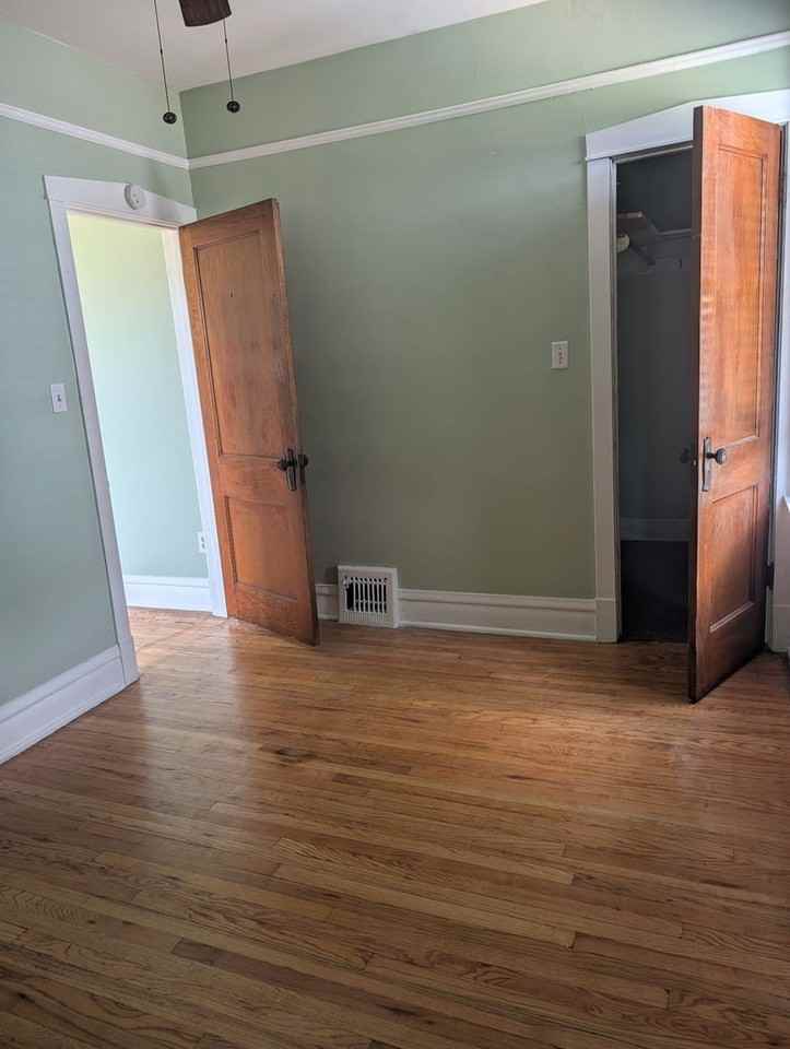 1900 Harvey Ave #2W - Photo 2 of 9