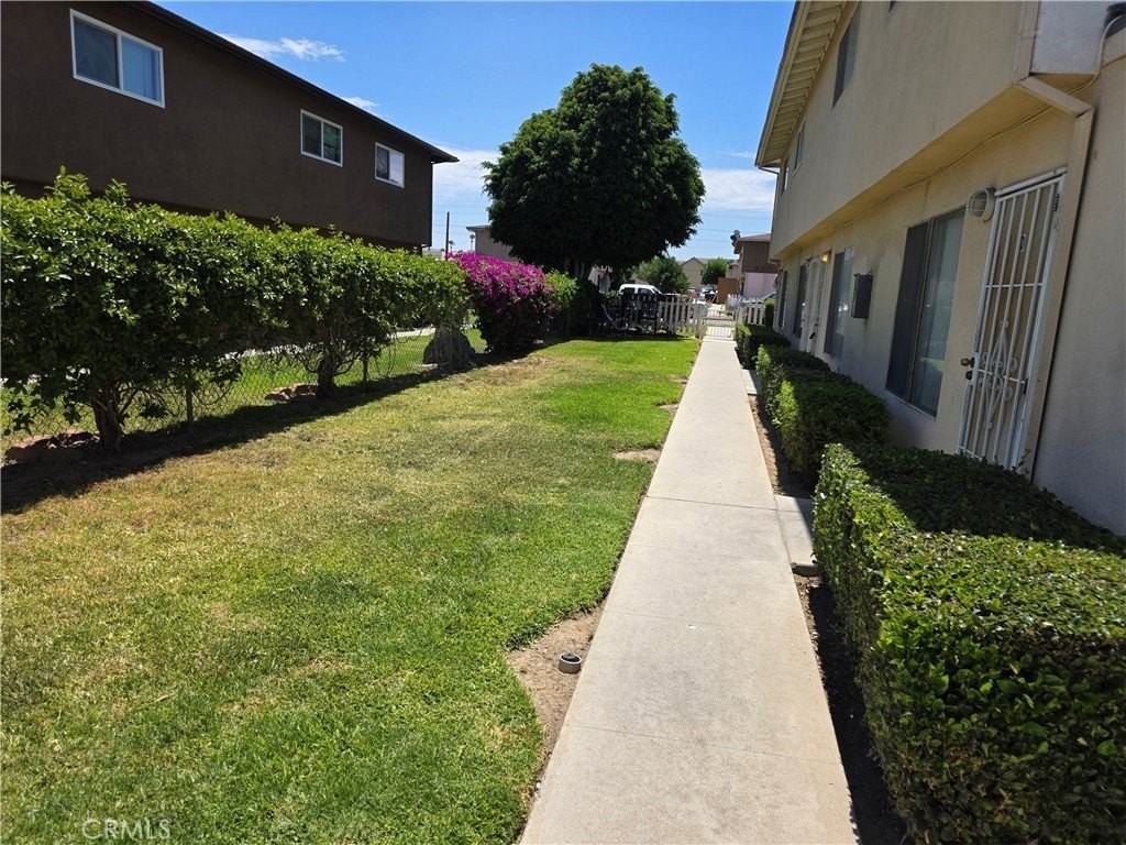 928 N Vicentia Ave #C - Photo 2 of 14