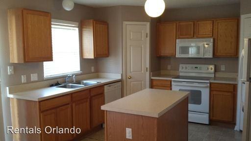 806 Dengar Ave - Photo 3 of 4