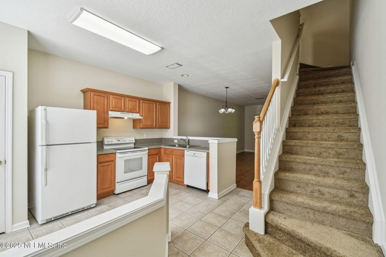 3542 Lone Tree Ln - Photo 6 of 50