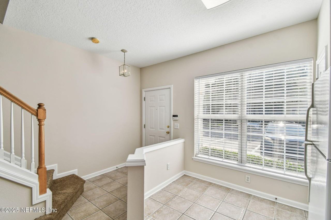 3542 Lone Tree Ln - Photo 7 of 50
