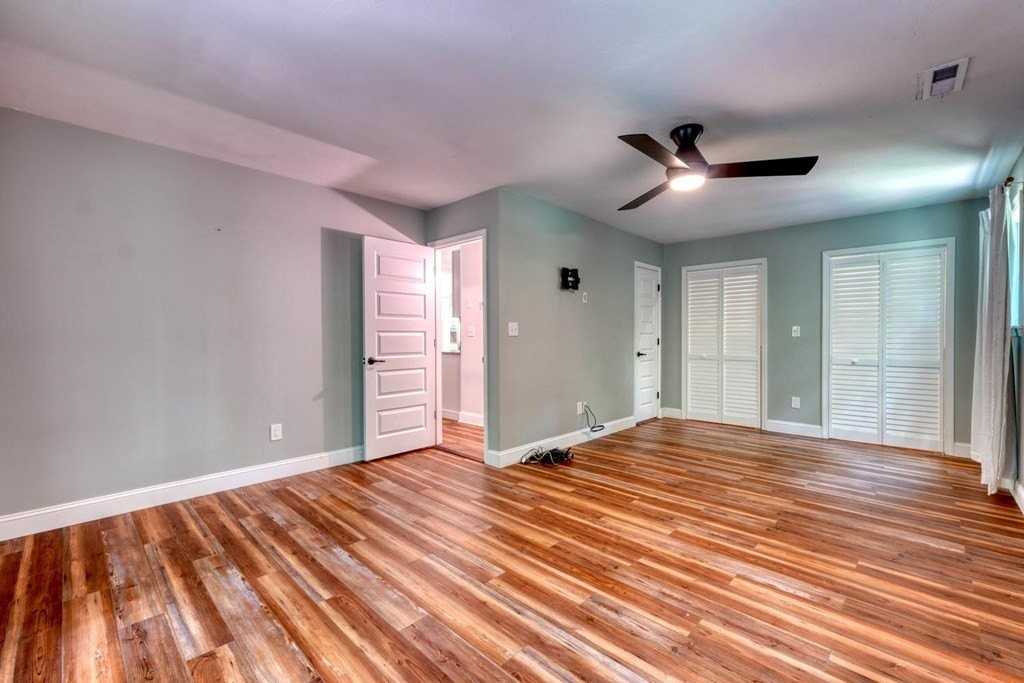 45 Mountain Stream Rd - Photo 7 of 33