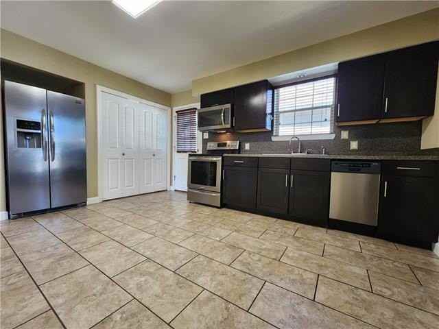216 Nursery Ave - Photo 7 of 18