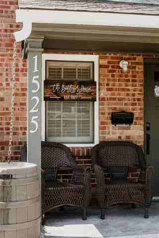 1525 Hillcrest Dr - Photo 2 of 27