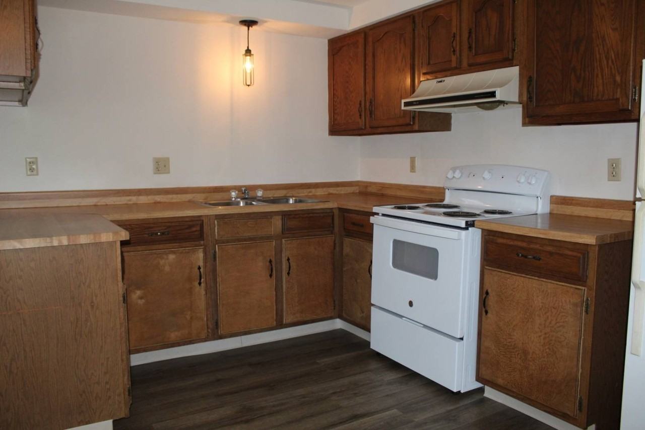 1016 N Maple St #B - Photo 2 of 8
