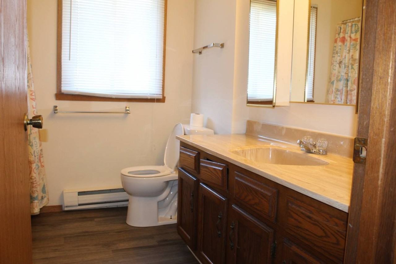 1016 N Maple St #B - Photo 4 of 8