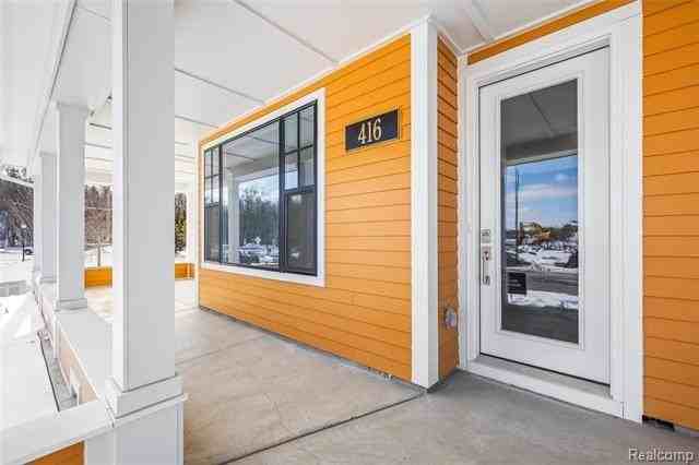 416 S Center St - Photo 3 of 28