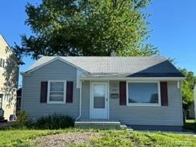 2215 Browning St - Photo 1 of 1