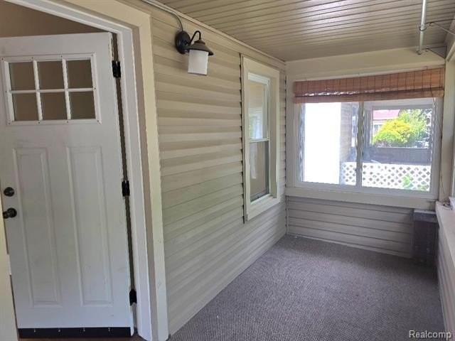 177 N Riverbank St - Photo 5 of 23