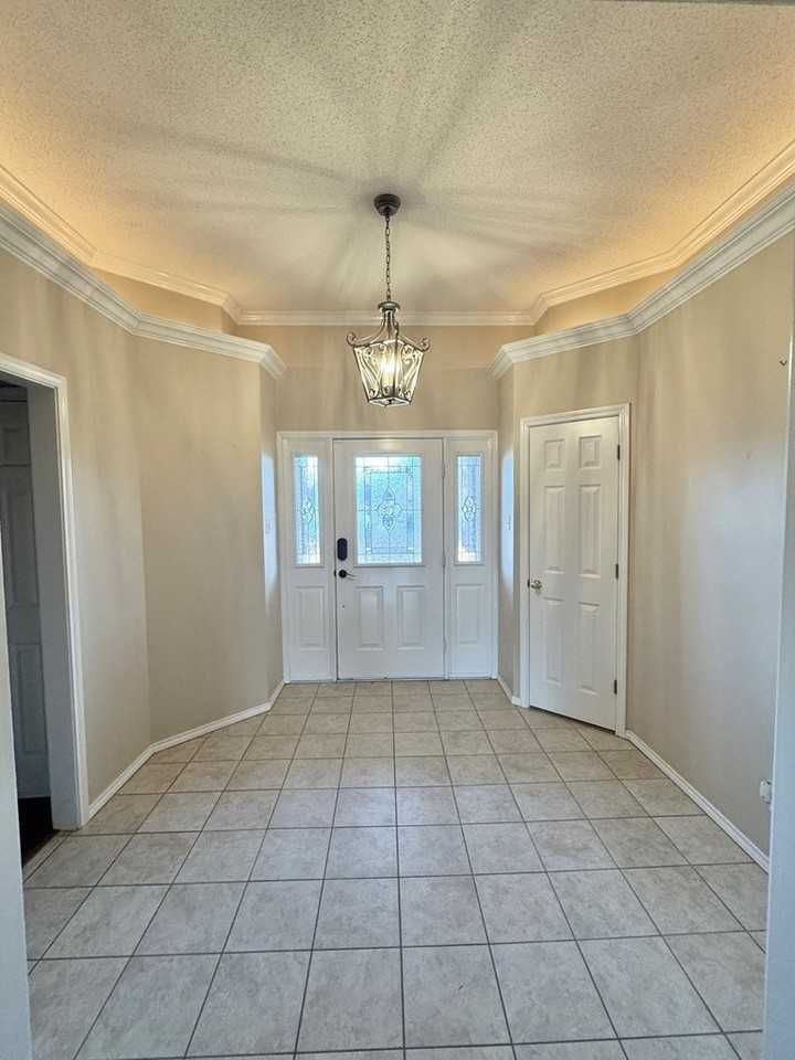 3537 Grandview Dr - Photo 2 of 26