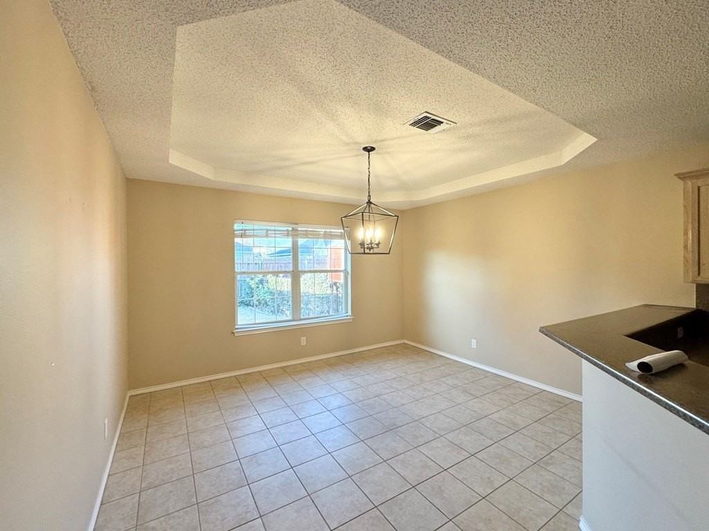 3537 Grandview Dr - Photo 5 of 26