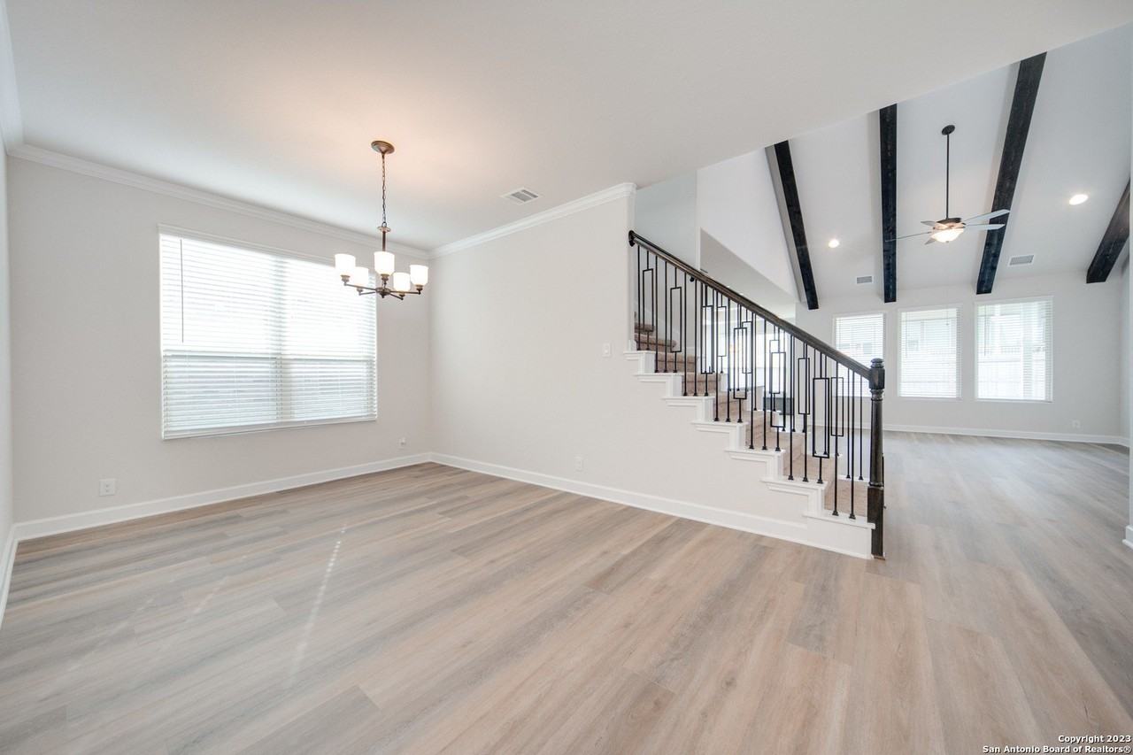 118 Wickersham - Photo 2 of 12