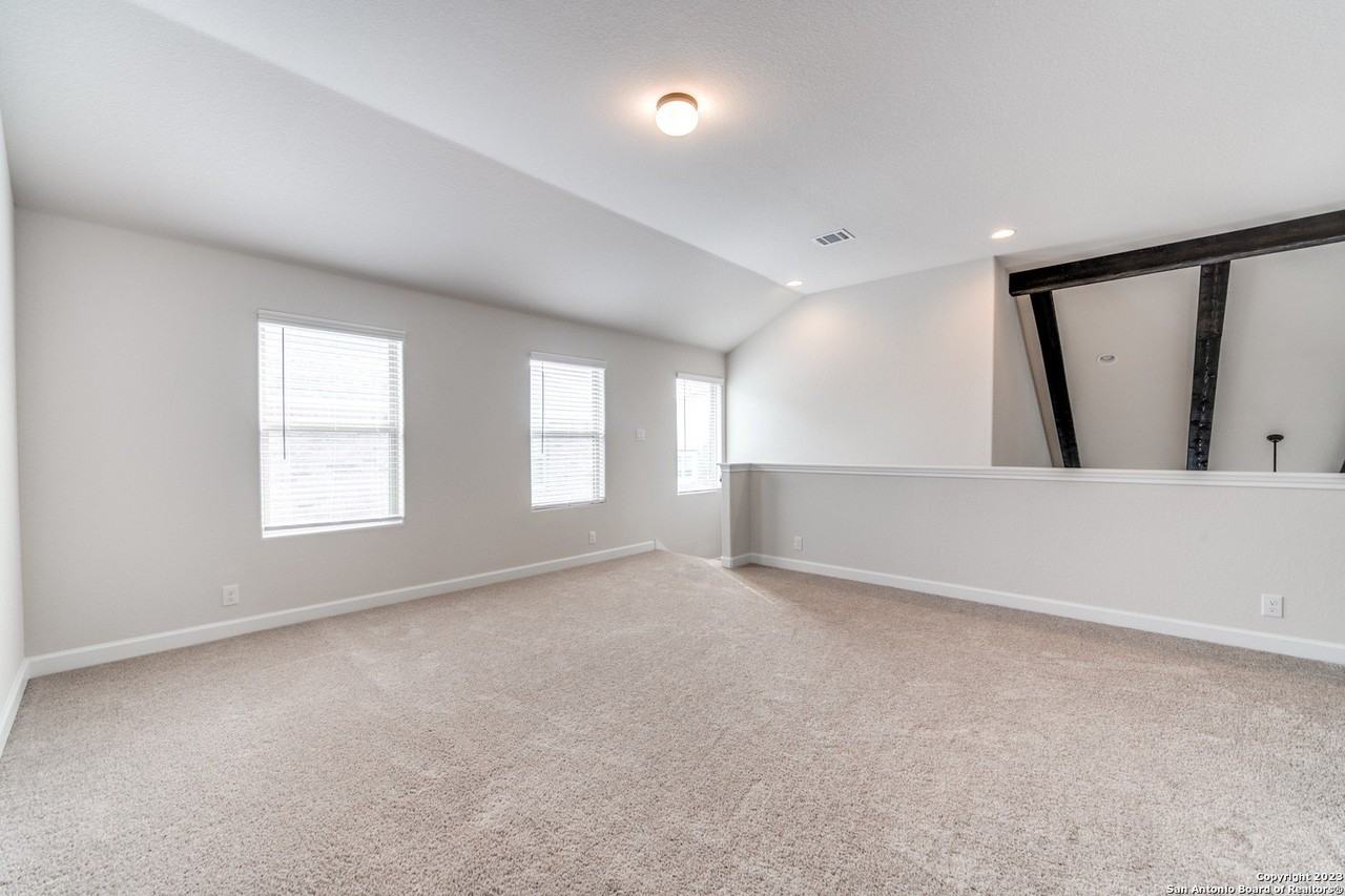 118 Wickersham - Photo 7 of 12