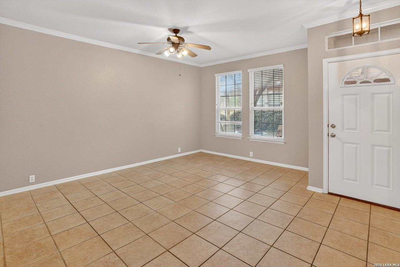 2608 Grayson Way - Photo 6 of 31
