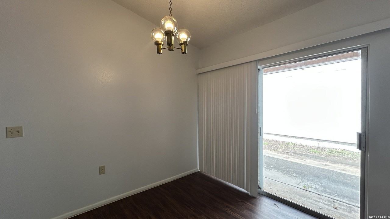 9633 Ivy Bend St - Photo 7 of 27