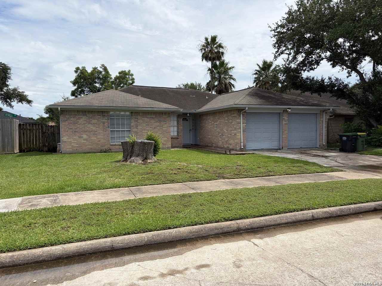 3106 Pilgrims Point Ln - Photo 2 of 15