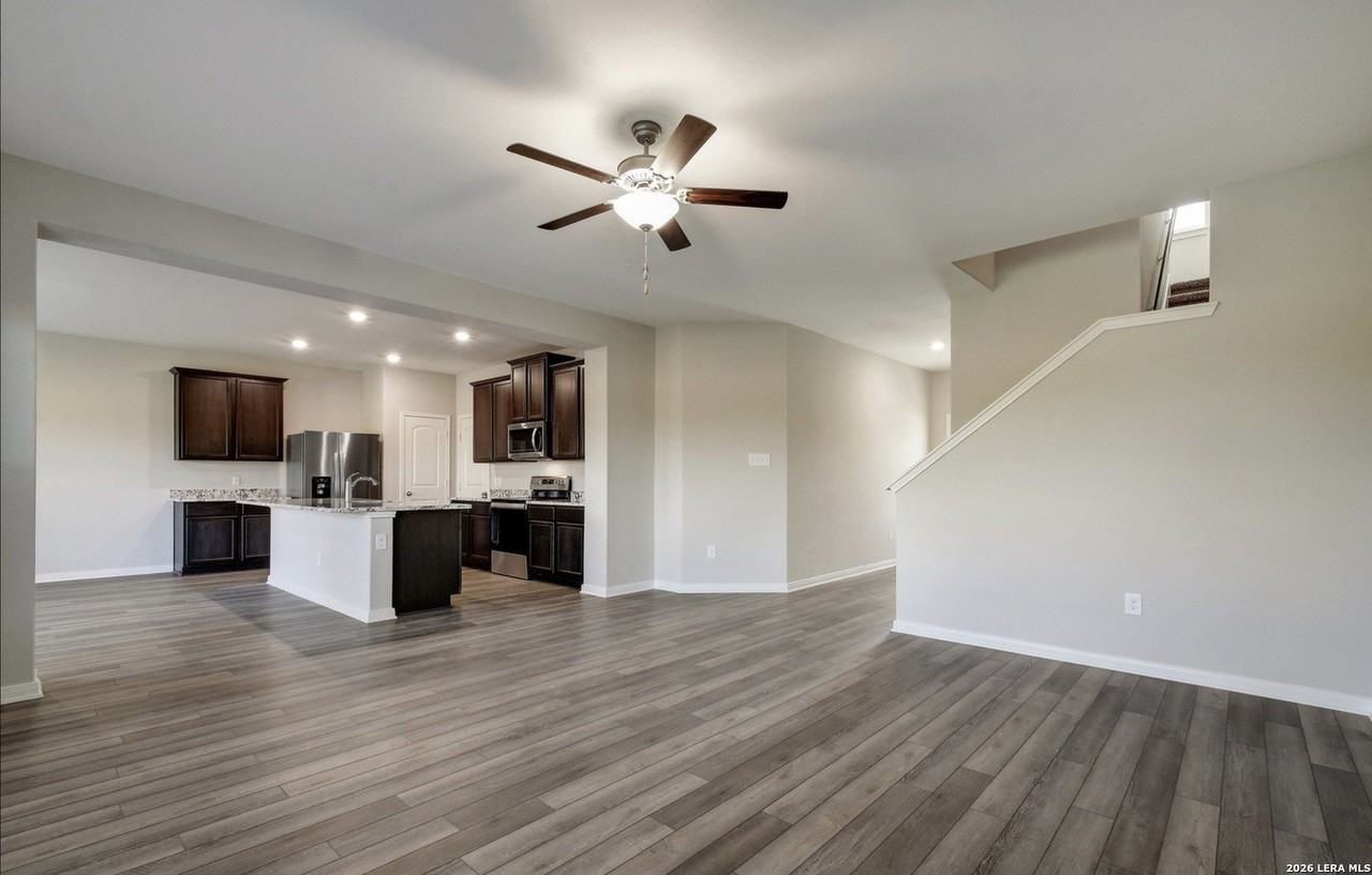 9334 Aniston Blf - Photo 3 of 15