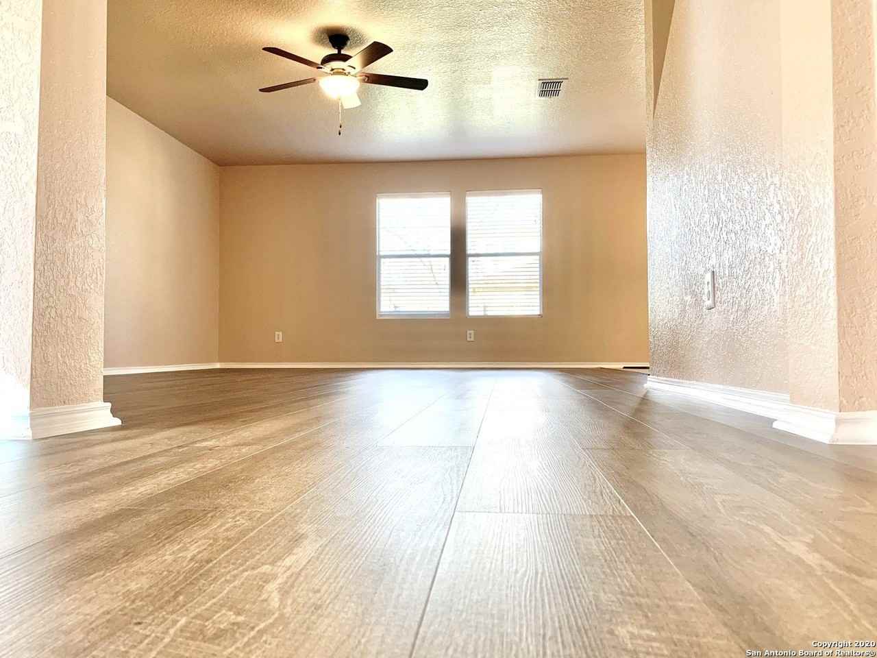 5819 Trent Rnch - Photo 5 of 22