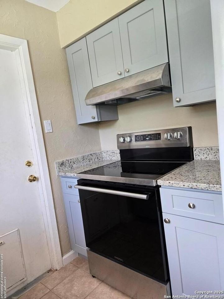 4502 Longvale Dr - Photo 6 of 17