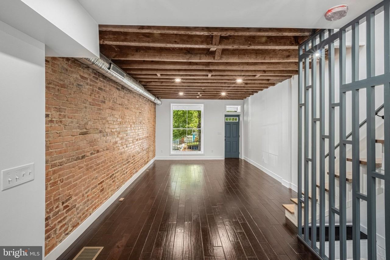 325 W Lorraine Ave - Photo 7 of 31