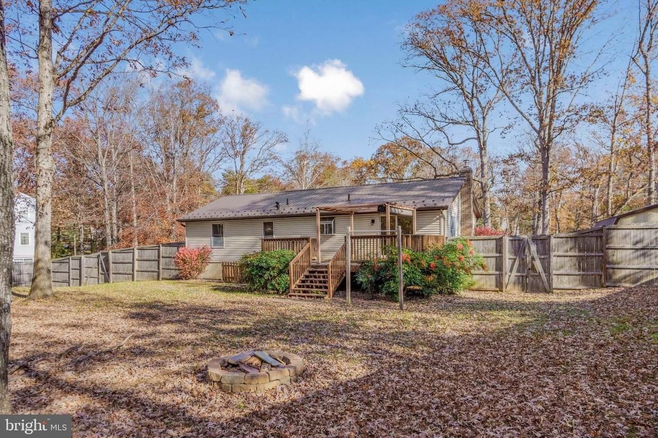 22397 Armstrong Dr - Photo 6 of 43
