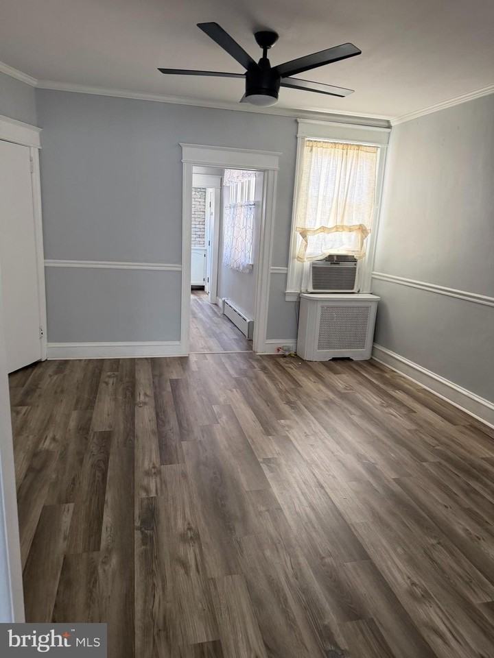 7609 Torresdale Ave - Photo 3 of 27