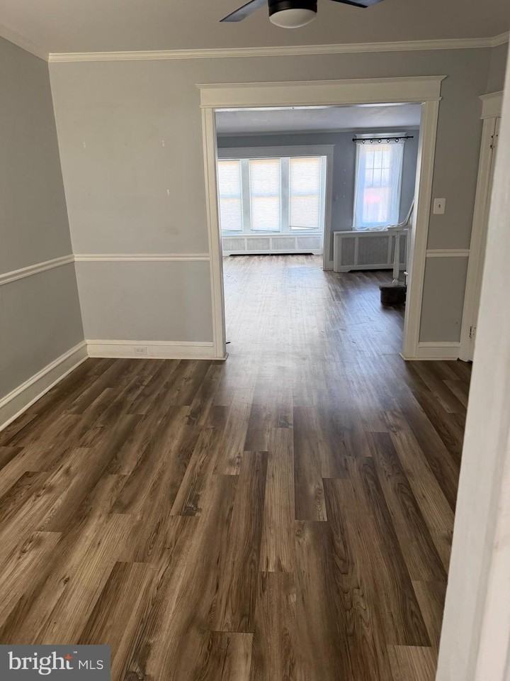 7609 Torresdale Ave - Photo 6 of 27